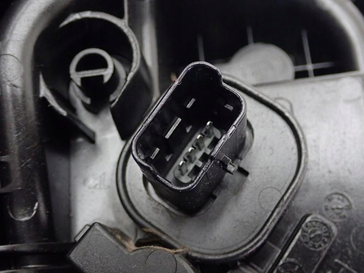 фото №11, Лампа правий зад led європа оригінал renault captur рестайлінг 18r