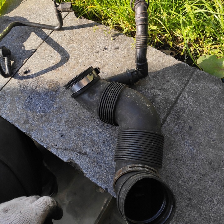 фото №6, Труба воздуха 1.9tdi bls vw caddy 3c0129654m