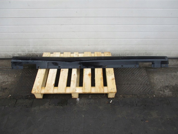 фото №1, Mercedes w204 планка порогова накладка порога amg