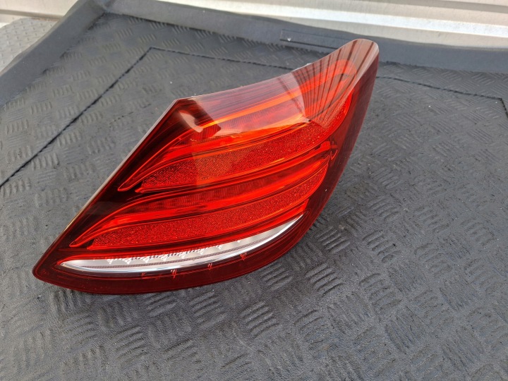 фото №12, Фара зад правое задняя правая a2139068000 mercedes e w213 sedan