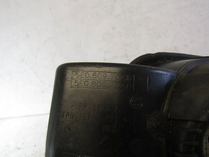 фото №9, Skoda octavia iii кришка заливання пального 5e0809702b