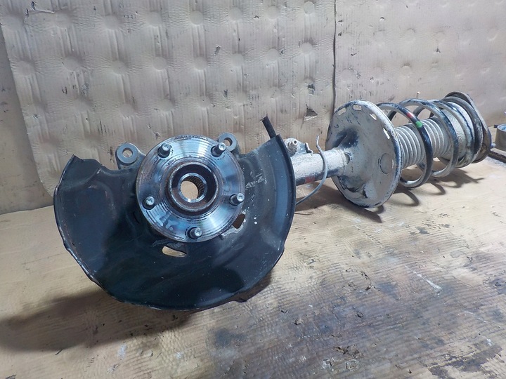 фото №5, Avensis iii амортизатор mcpherson  поворотный кулак левый перед 2.0d