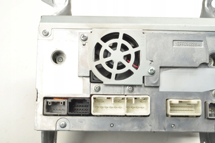 фото №9, Toyota avensis t25 рестайлинг магнитола магнитола 86113-60v560