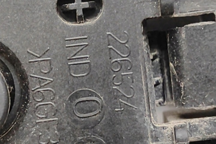 фото №9, Ручка лівих передніх двері renault laguna iii bt0/1 226524 2.0l дизель