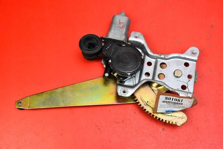 фото №1, Подъемник стекла левый зад 85710-13040 toyota corolla verso 1 i 01-06