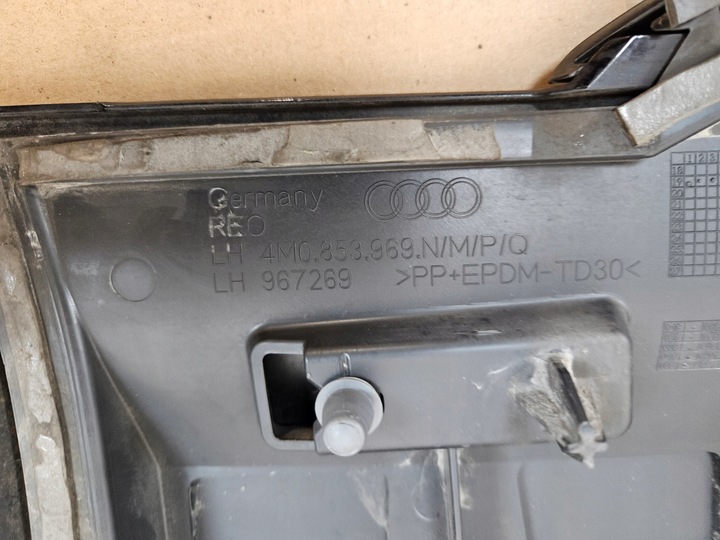 фото №5, Audi q7 s планка дверь задняя левая 4m0 4m0853969