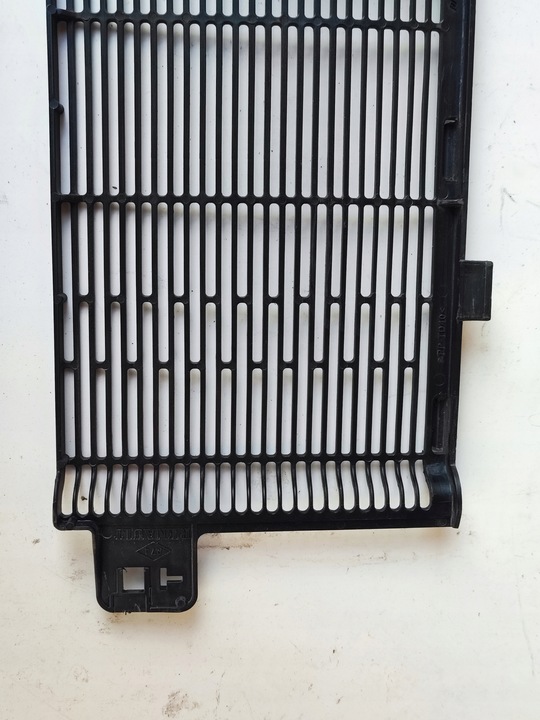 фото №7, Решётка радиатор renault zoe ii рестайлинг 19- 8a7561000