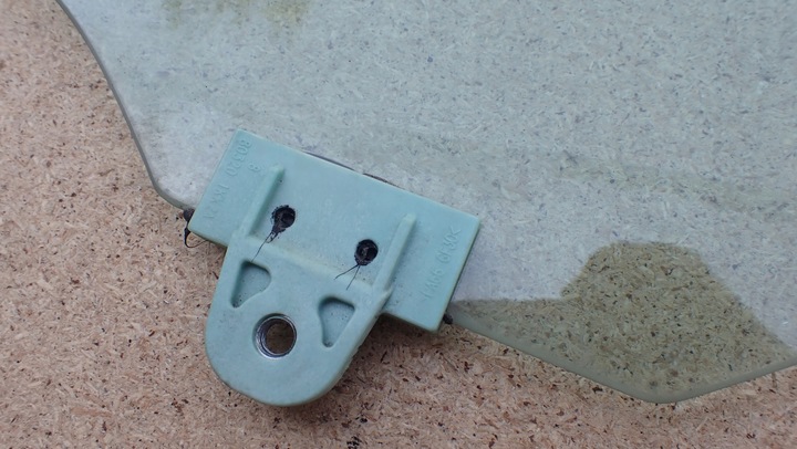 фото №2, Nissan note e12 скло двері лівий перед