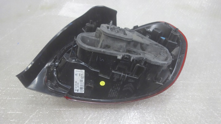 фото №9, Citroen c3 iii лампа зад левая правая 16-20