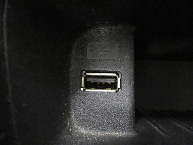 фото №11, Ford focus mk3 рестайлинг панель средний кондиционера