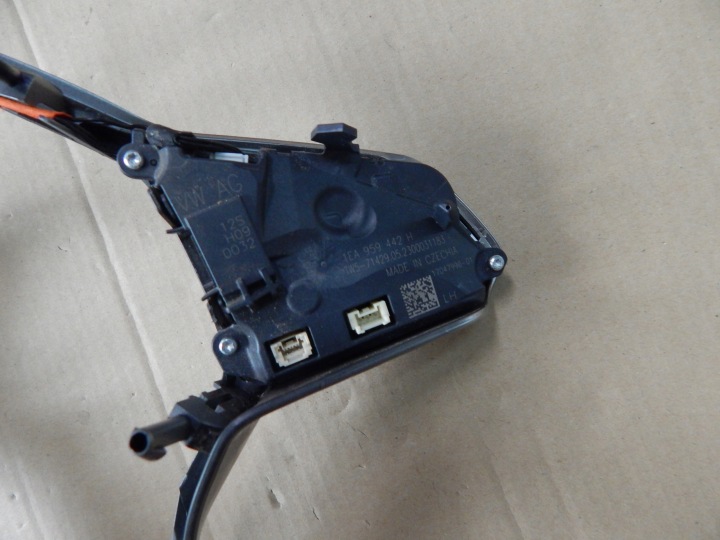 фото №10, Vw volkswagen golf viii passat b8 - кнопки кермо 1ea959442h