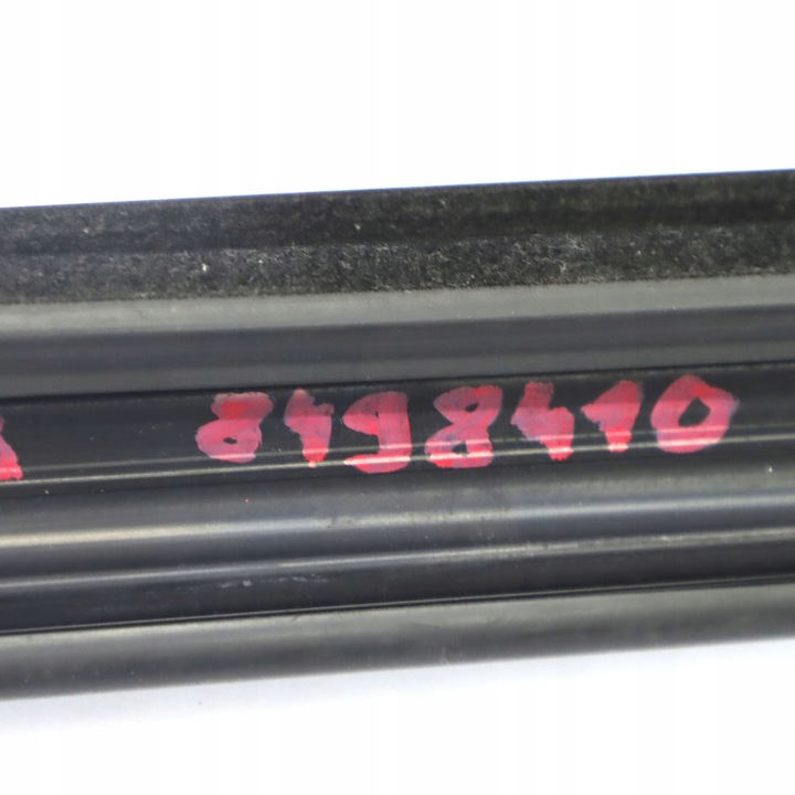 фото №12, Bmw f45 прокладка скла двері праві перед 8498410