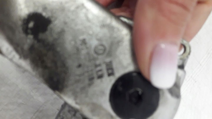 фото №9, Vw new beetle 1.9tdi петля дверь перед правые