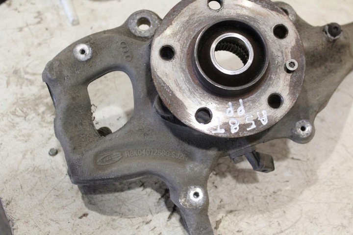 фото №10, Поворотна опора передня права важіль audi a5 8t 3.0 8k0407258g