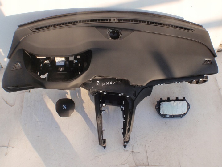 фото №5, Peugeot 5008 панель капот консоль подушки