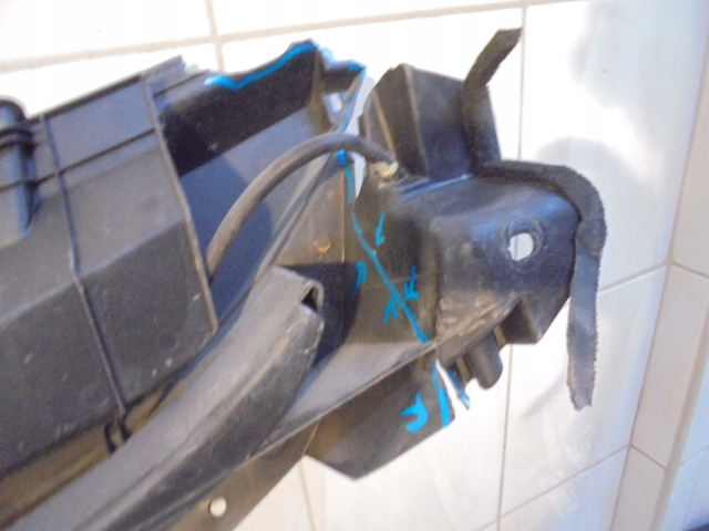 фото №9, Панель под лобовым стеклом kia venga 2009- 86151-1p000 86158-1p000