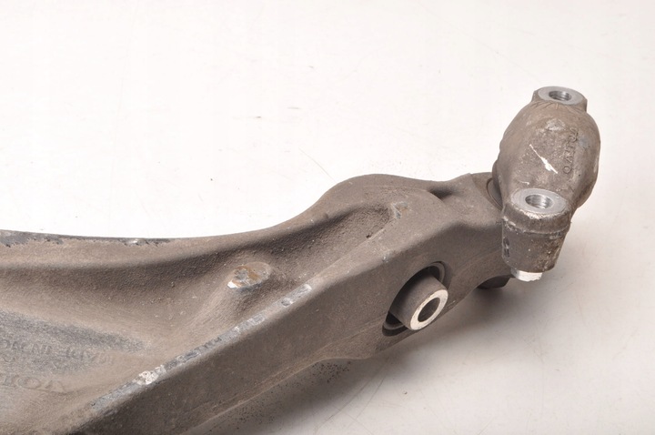 фото №10, Volvo s90 v90 рычаг правые перед переднее 31360832