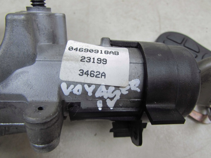 фото №6, Chrysler grand voyager iv man 00-07 замок зажигания ключ pilot 04690918