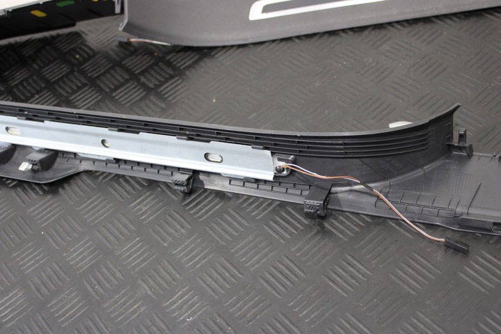 фото №6, Накладки защитные накладки порога внутренние led tiguan ii 2 5na 5na853369 5na853370