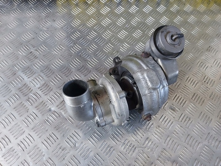 фото №2, Toyota rav-4 avensis auris турбонагнетатель 2.2d-cat