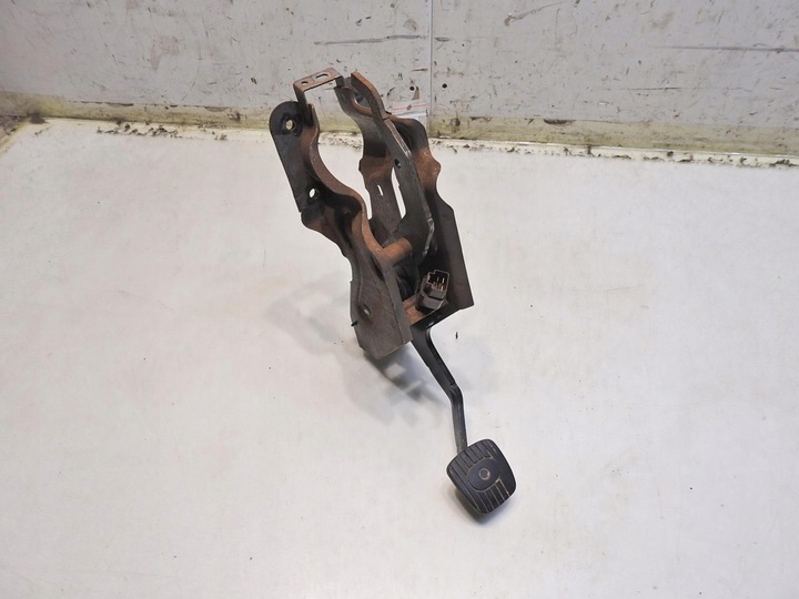 фото №8, Педаль тормоза nissan nv200 1.5 dci 244x21