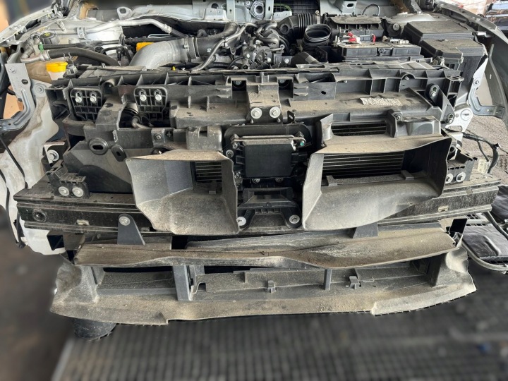 фото №7, Renault megane iv 1.2 tce бампер лампи капот крило радіатор pas ted69