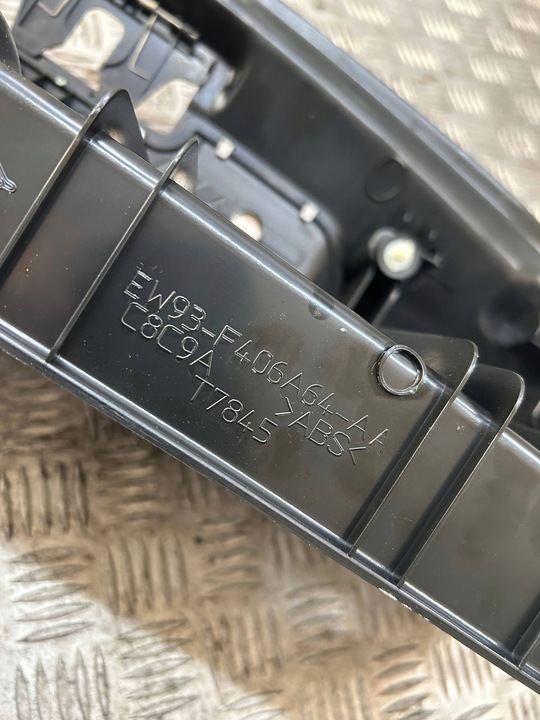 фото №5, Защита накладка ремня зад jaguar xj x351 ew93-f406a64-aa