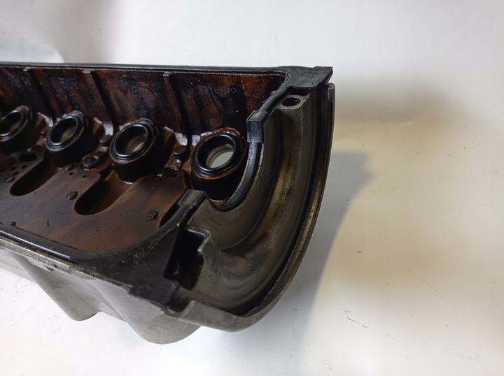 фото №7, Крышка клапанов honda civic vi 1.4 16v d14a3