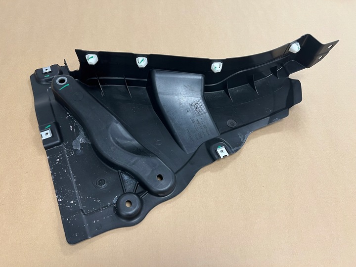 фото №1, Audi a7 s7 4k підкрилок перед ліві 4k8853887g