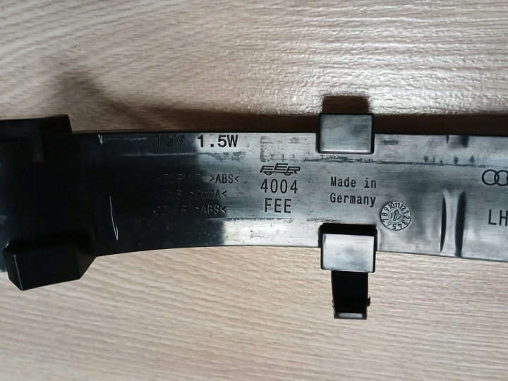 фото №8, Audi a6 c8 a7 a8 d5 поворотник led левого зеркало oem номер