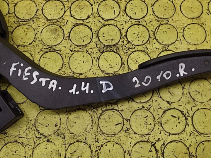 фото №7, Ford fiesta mk7 1.4 d потенциометр педаль газа 6pv00951700