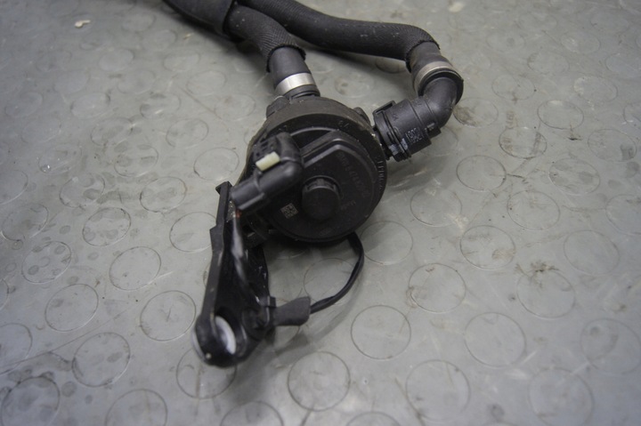 фото №8, Насос води дроти шланг води bmw g21 lci 2.0 дизель