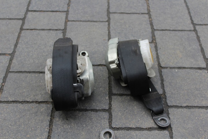 фото №12, Corolla verso ii pas ремені безпеки перед лівий правий комплект