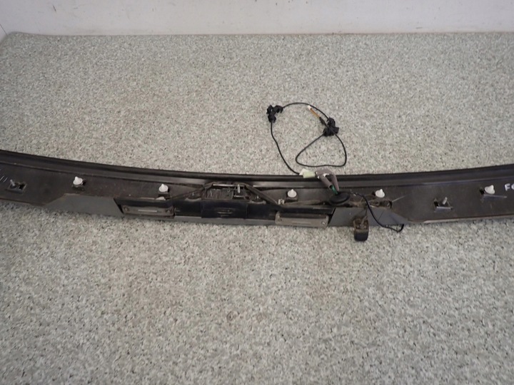 фото №15, Subaru forester iii 2.0d 09- планка кришки зад камера лампочки