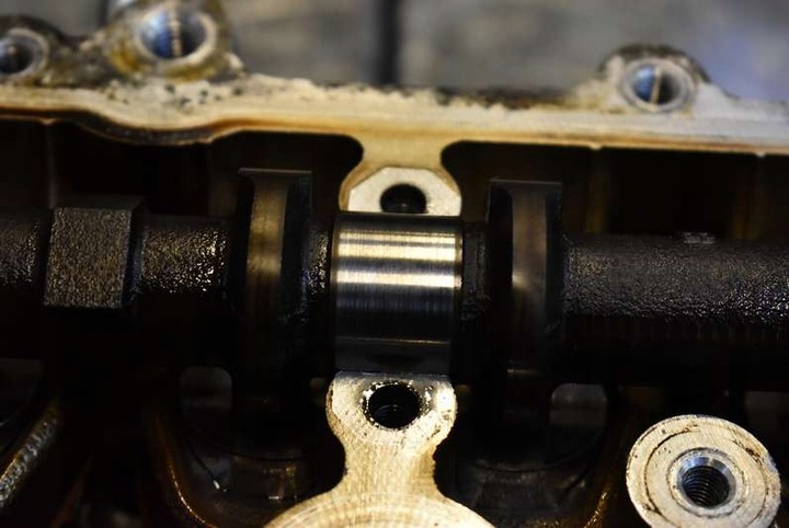 фото №12, Головка двигателя peugeot 107 1.0 12v 68 km 05-08