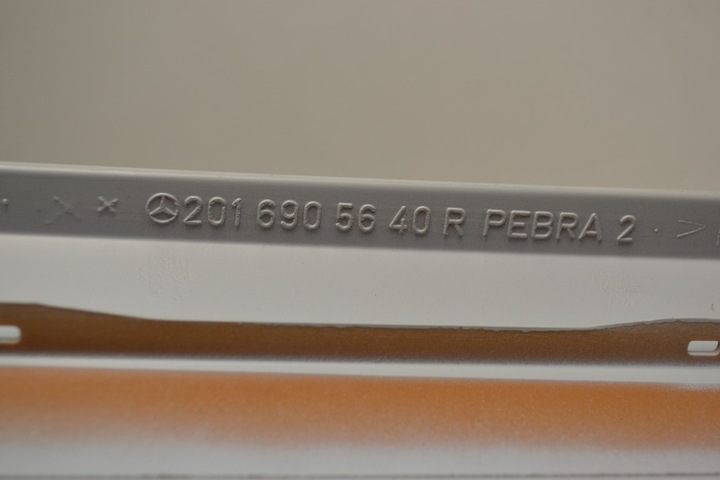 фото №7, Mercedes w201 190 планка двері права перед