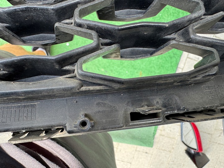 фото №10, Jaguar f-pace x761 рестайлінг 20- бампер решітка радіатора решітка mk83-8a100-100