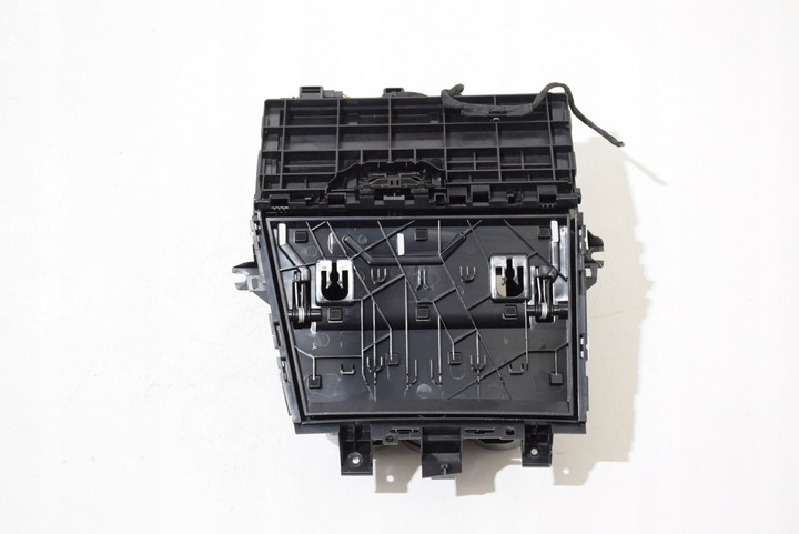 фото №11, Bmw g20 g21 g22 g26 зарядное устройство индукционная телефона wca nfc бардачок retrofit