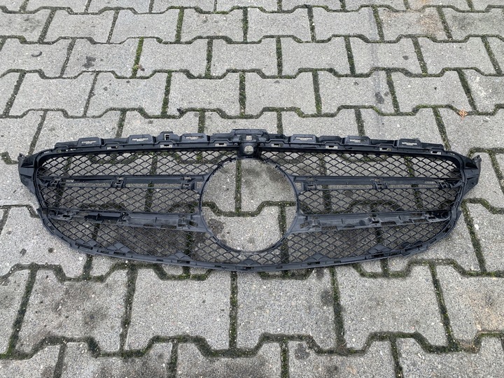 фото №1, Решётка радиатора решётка каркас mercedes c-klasa w205 a2058801904