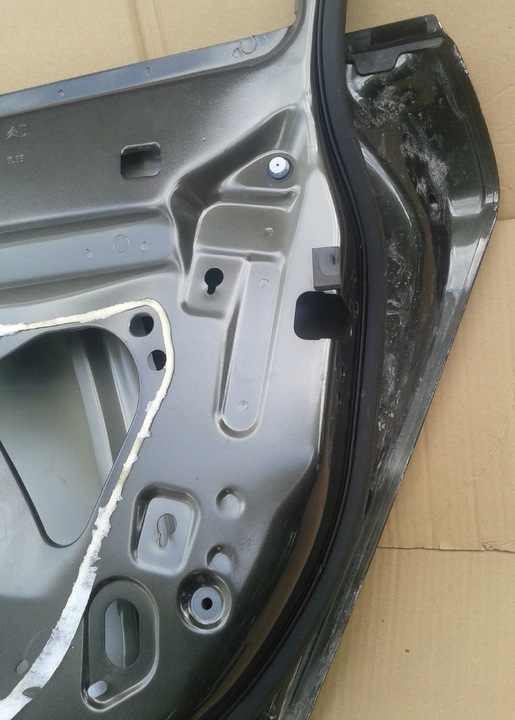 фото №16, Двері праві зад праві задні + обладнання citroen c5 iii x7 08-17 sedan kgmd