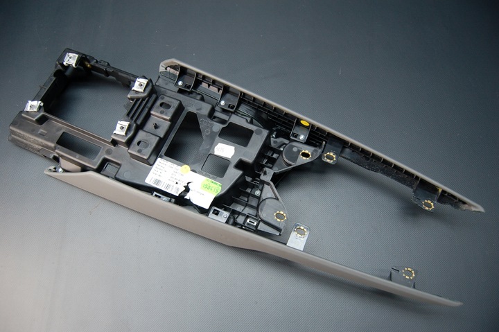 фото №7, Заглушка do подлокотника audi r8 4s1864357c ln7