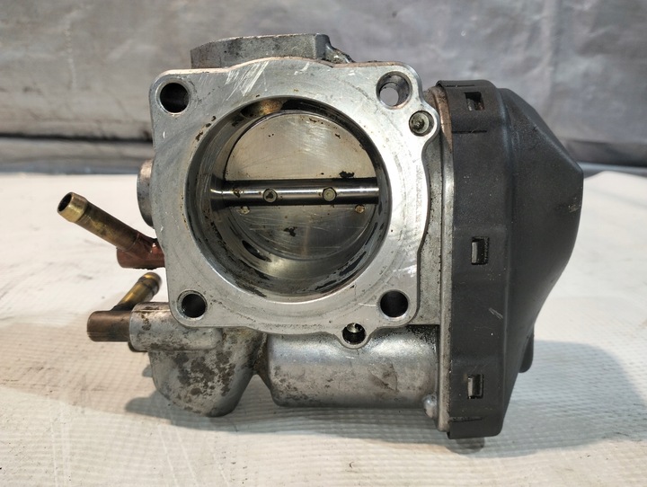 фото №7, Дросельна заслінка vw golf iv 1.6b 74kw 1999r 06a133062a