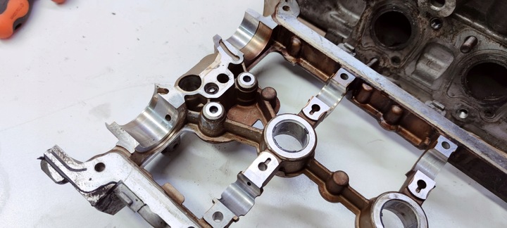 фото №8, Головка права audi a4 a5 a6 a7 3.0 tfsi 06e103404k