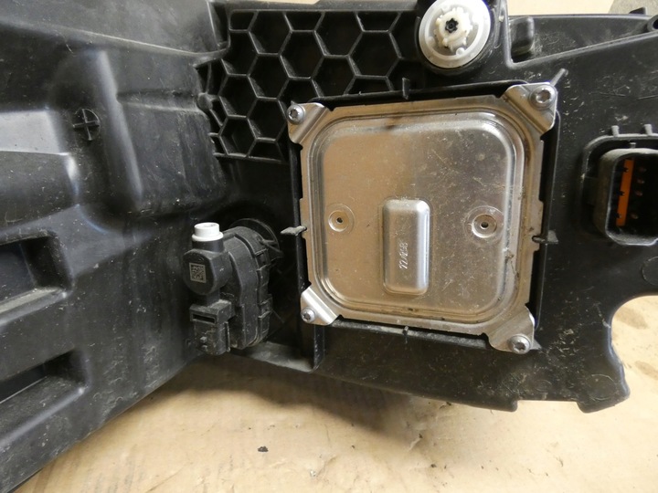 фото №7, Лампа левая перед передняя renault trafic iv 2023 полный led reflekotr левый