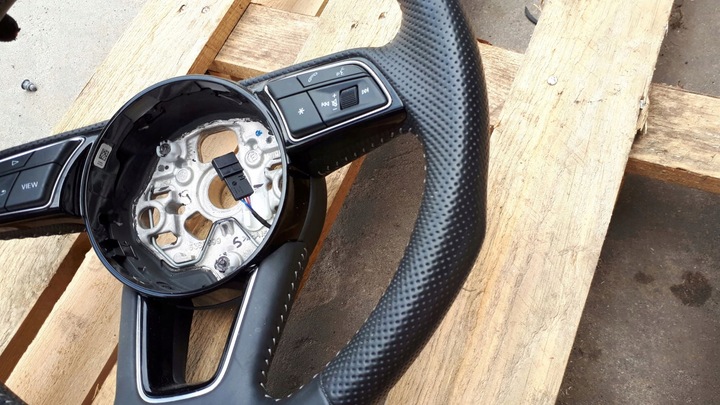 фото №12, A3 8y руль кожа sline 82a419091e a1