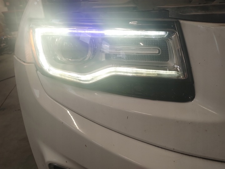 фото №11, Jeep grand cherokee wk2 usa лампа перед комплект левая правая