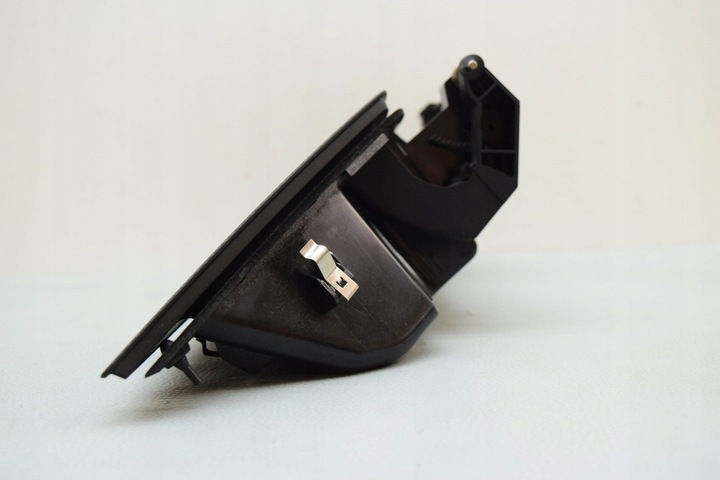 фото №14, Бардачок vw tiguan ad1 5nb857922 1.4l бензин 110kw 2018