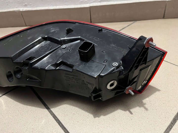 фото №10, Mercedes eqs w297 v297 led лампа задняя зад левая