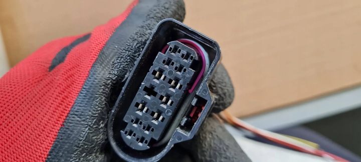 фото №12, Q5 80a штекер роз'єм лампи повний led 8w0973737 a4 b9 8w a5