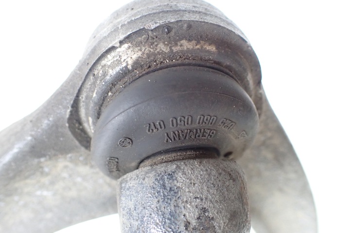 фото №7, Поворотный кулак ступица рычаг левый перед mercedes w220